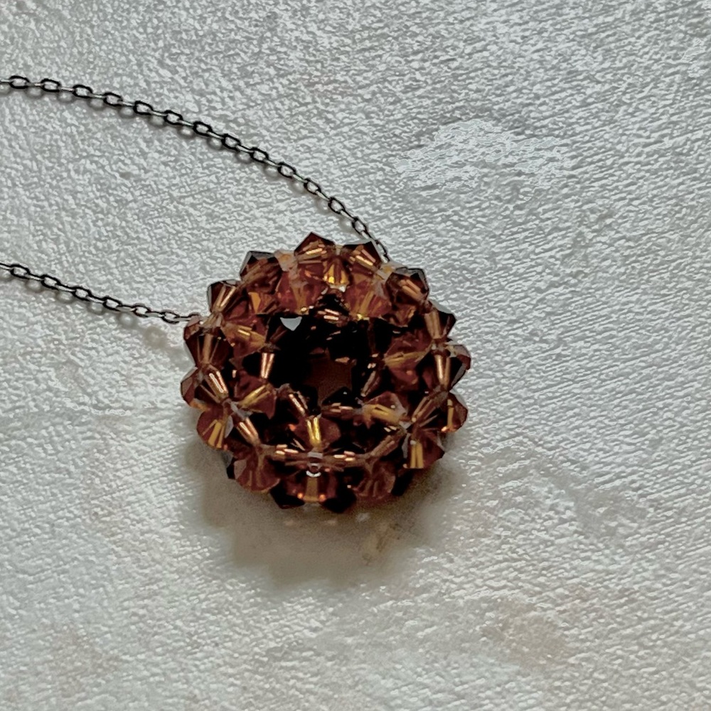 Swarovski crystal cluster brown tone circle necklace